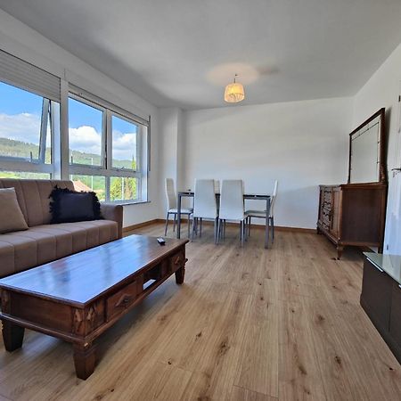 Chalet Con Wifi , Ps4 , Garaje, 5 Dormitorios, 3 Banos, Santiago De Compostela Exteriér fotografie