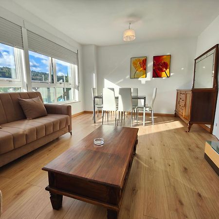 Chalet Con Wifi , Ps4 , Garaje, 5 Dormitorios, 3 Banos, Santiago De Compostela Exteriér fotografie