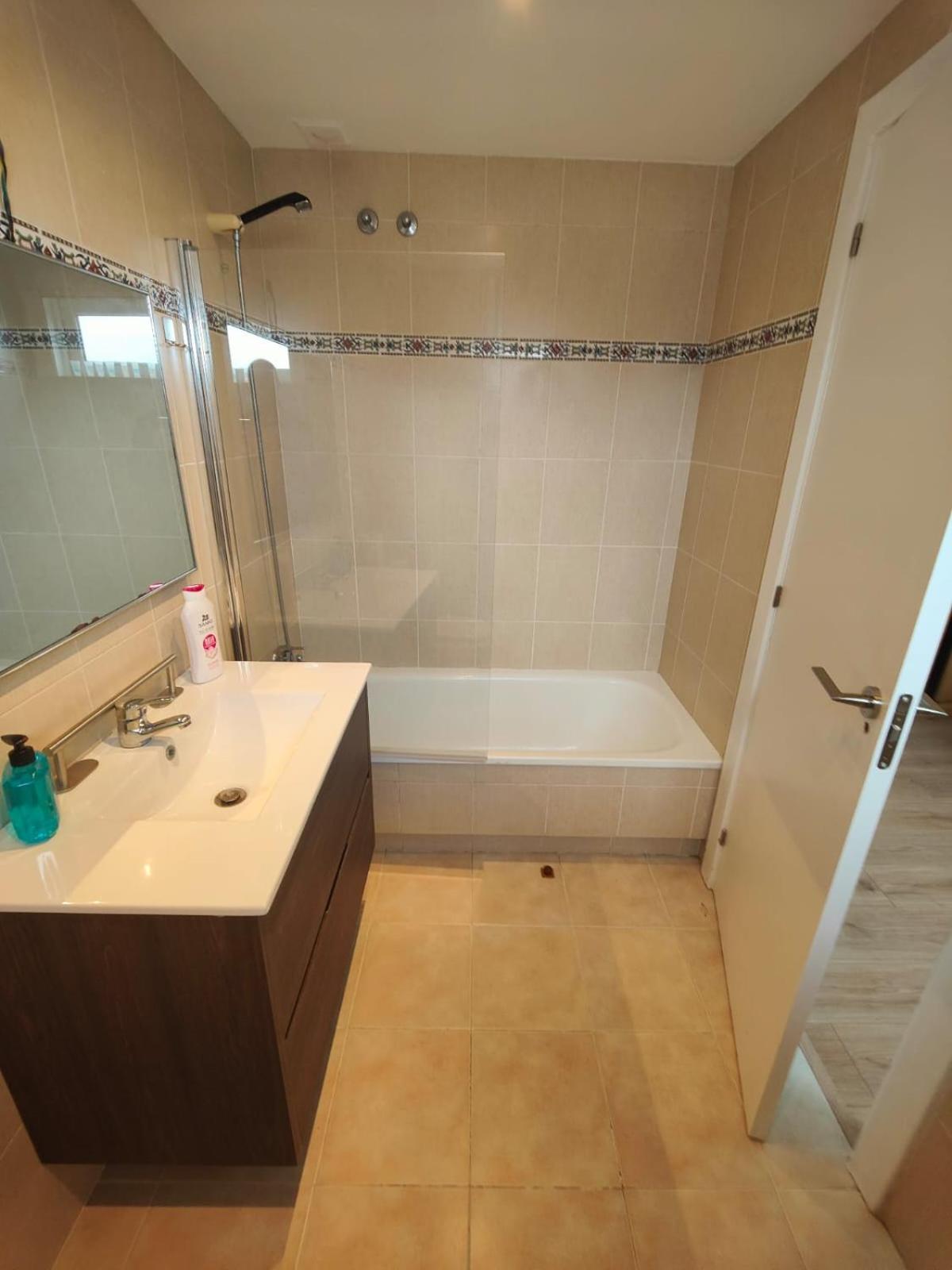 Chalet Con Wifi , Ps4 , Garaje, 5 Dormitorios, 3 Banos, Santiago De Compostela Exteriér fotografie