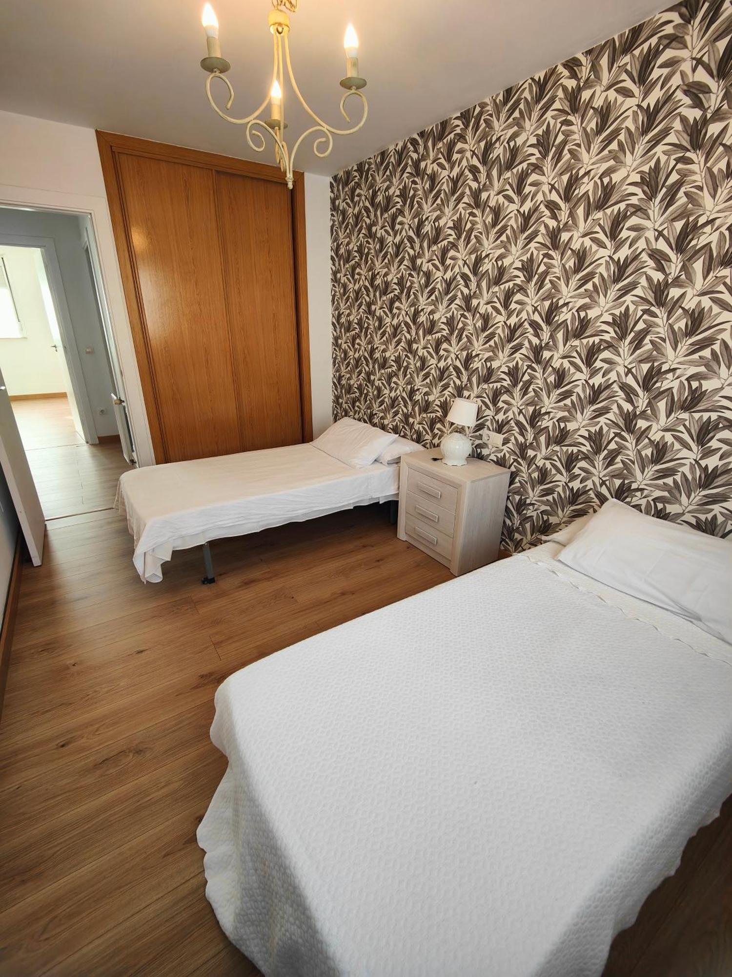 Chalet Con Wifi , Ps4 , Garaje, 5 Dormitorios, 3 Banos, Santiago De Compostela Exteriér fotografie